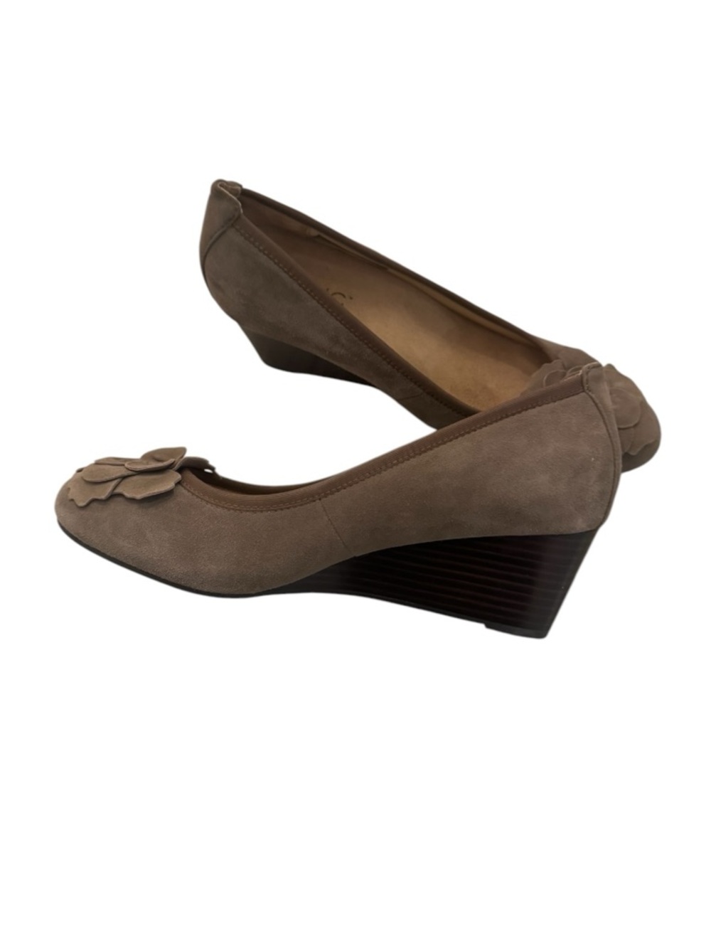 Vionic Brown Suede Wedge Pumps with Floral Appliqué - Picture 4 of 7